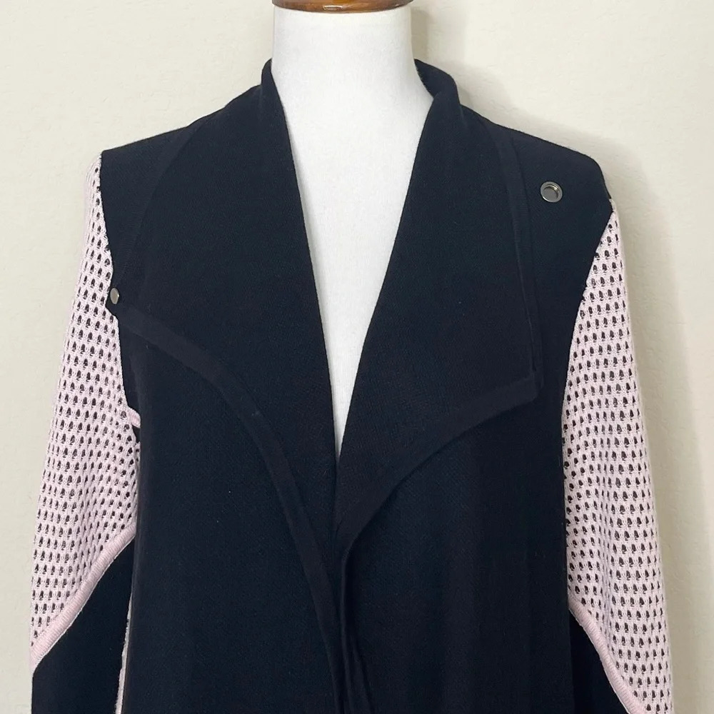 St. John Black and Pink Colorblock Open Front‎ Cardigan Jacket - Picture 2 of 12